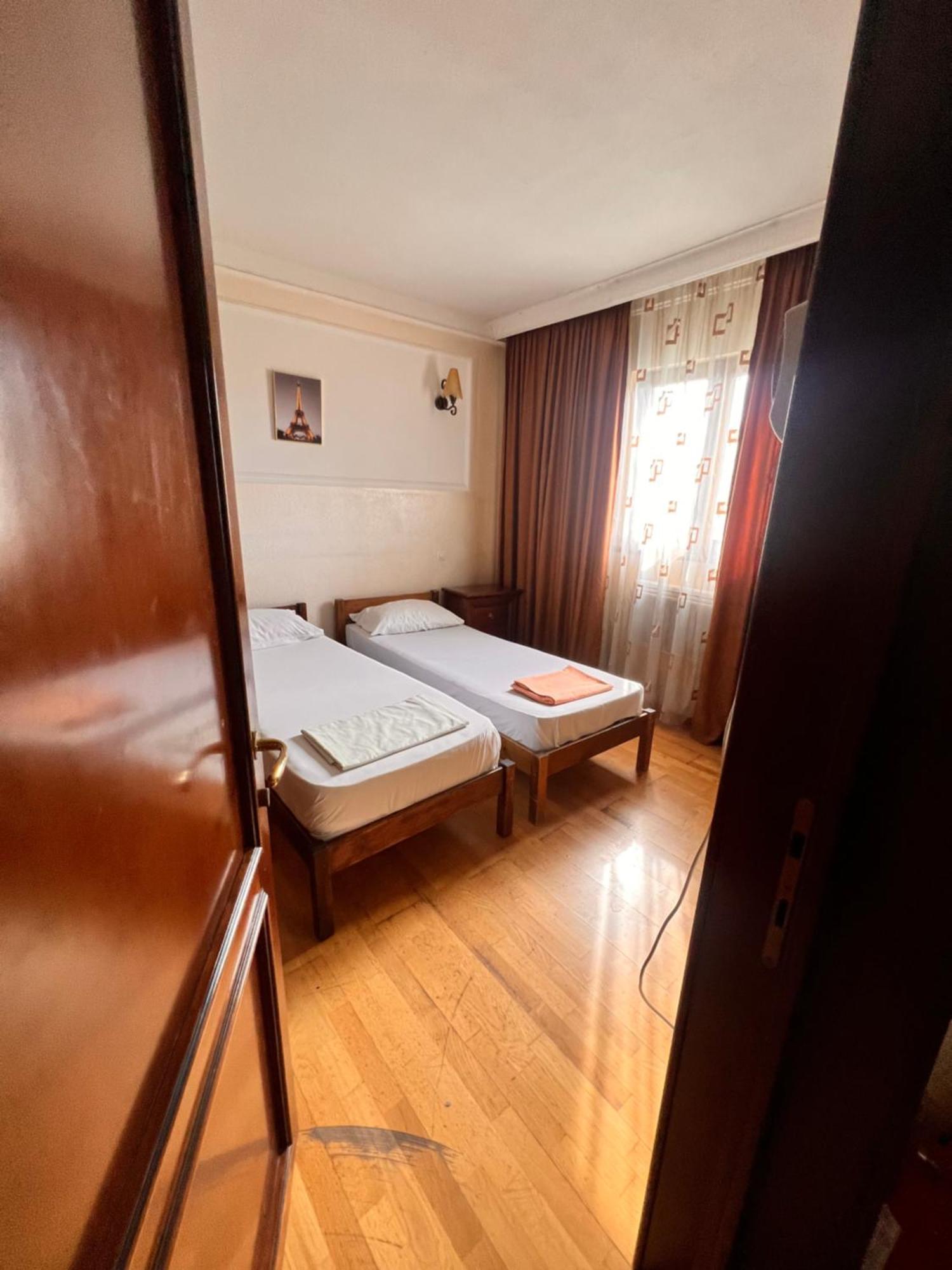 Pensiunea La Palia Iasi Exterior foto